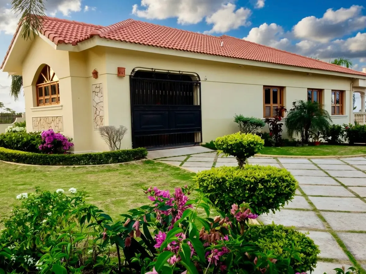 Villa with Ocean View, Pool, and Multiple Levels in Cabrera, Dominican Republic miniatura 4