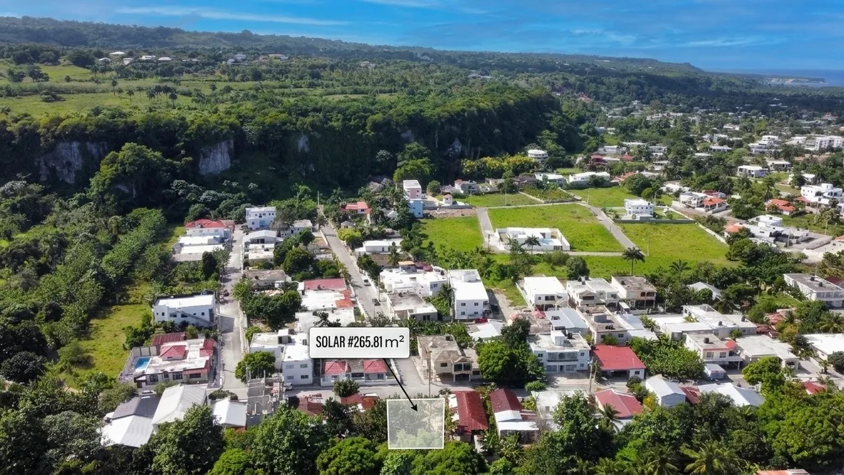 Solar en Cabrera Pueblo