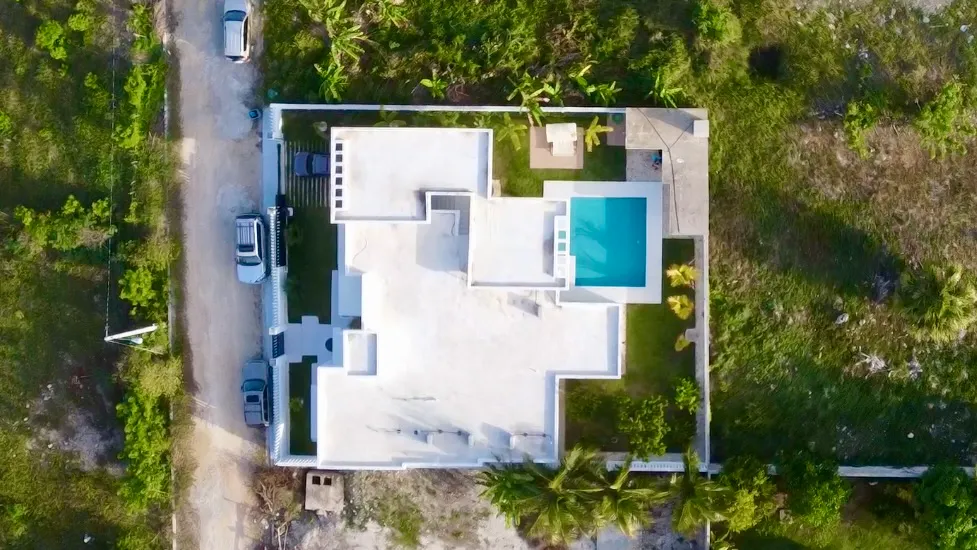 Spacious Villa with Pool and Imported Finishes in Cabrera miniatura 2