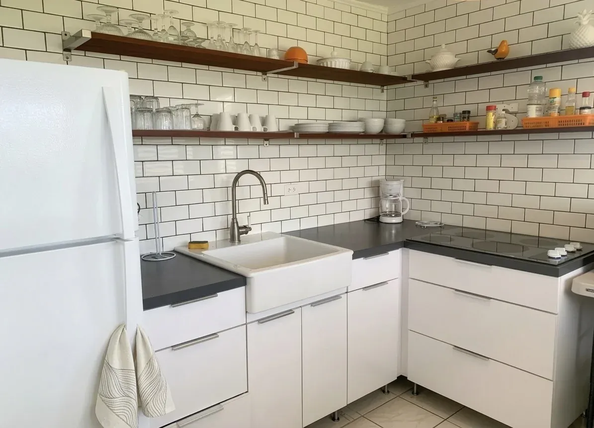 Casa en venta en Cabo Rojo, Puerto Rico, con vistas panorámicas, amplio terreno y excelente distribución miniatura 6