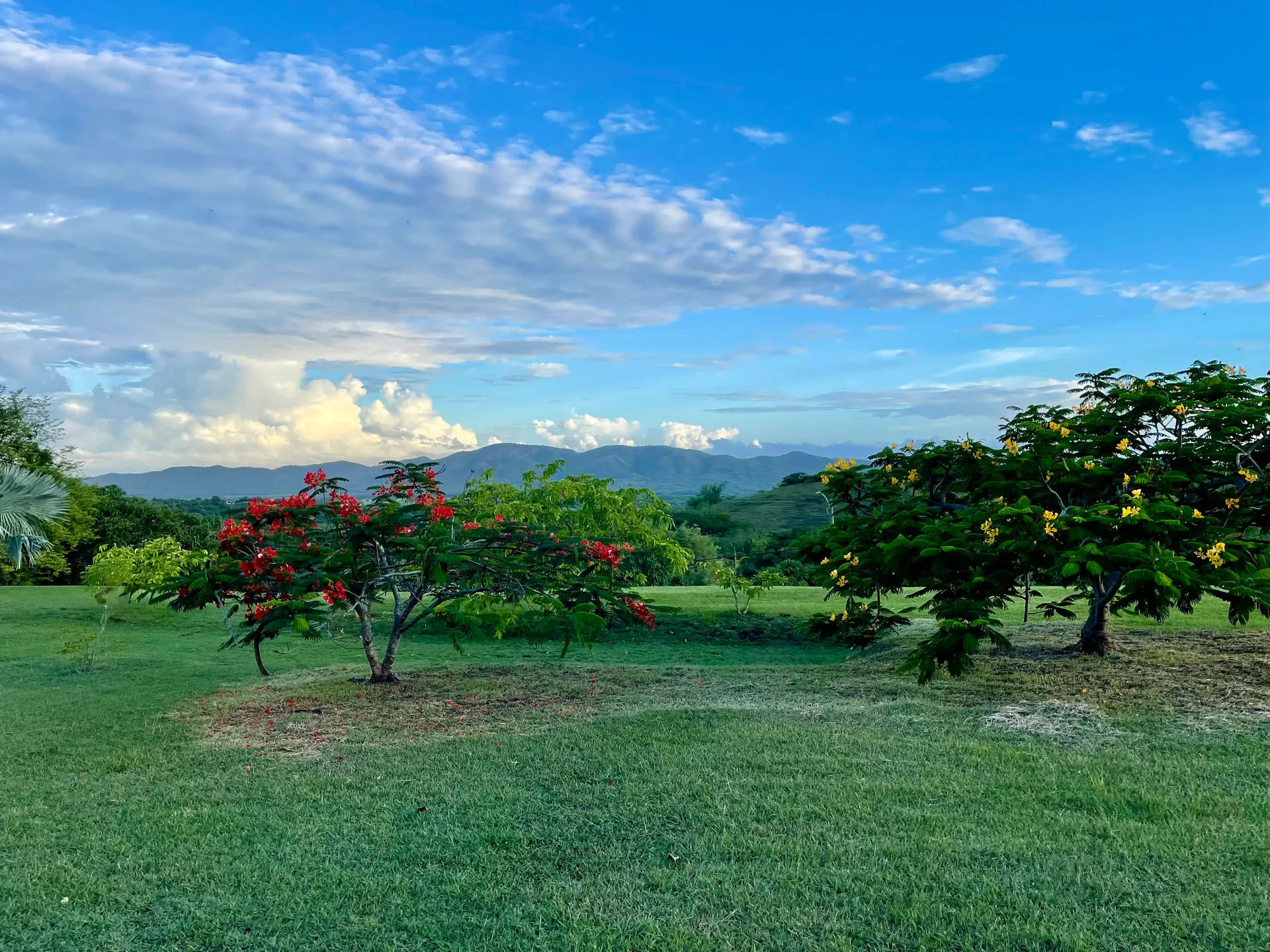 Casa en venta en Cabo Rojo, Puerto Rico, con vistas panorámicas, amplio terreno y excelente distribución miniatura 16